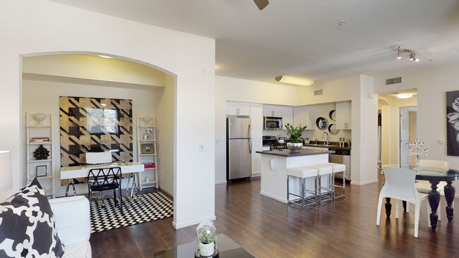 Photo - Artisan at Main Street Metro