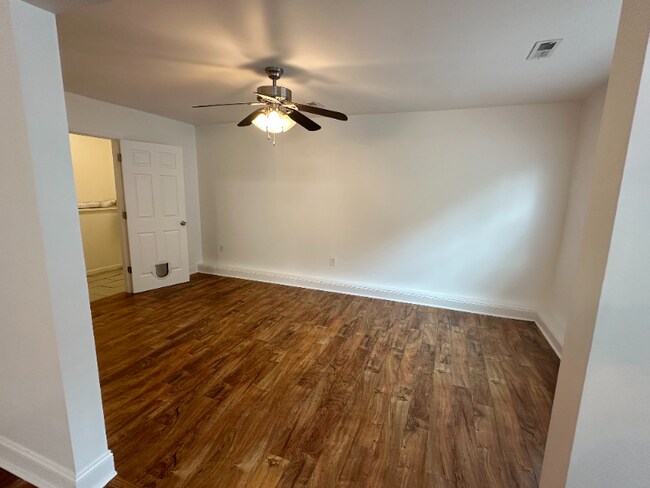 Photo - 3 Twin Lakes Rd