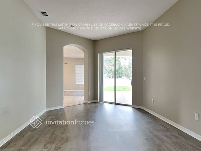 1150 Helmsdale Dr