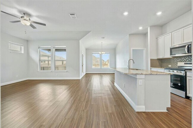 Photo - 116 Birkshire Dr