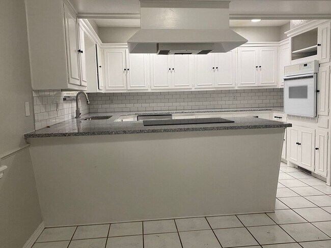 Photo - 3 bedroom 2.5 bath!