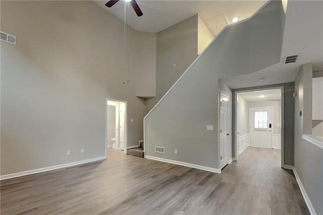 Photo - 3206 Claybrooke Dr NE