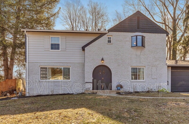 Photo - 607 Castle Blvd