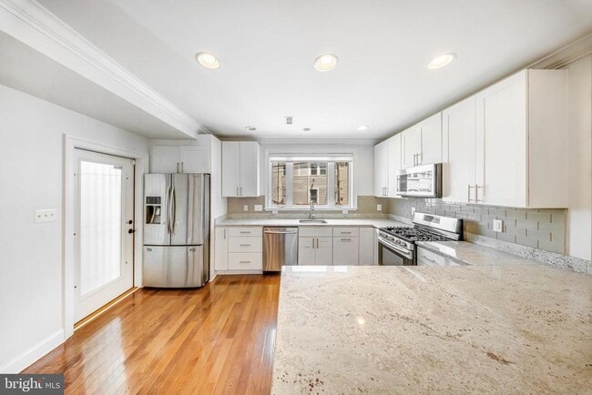 Photo - 1505 Spring Pl NW