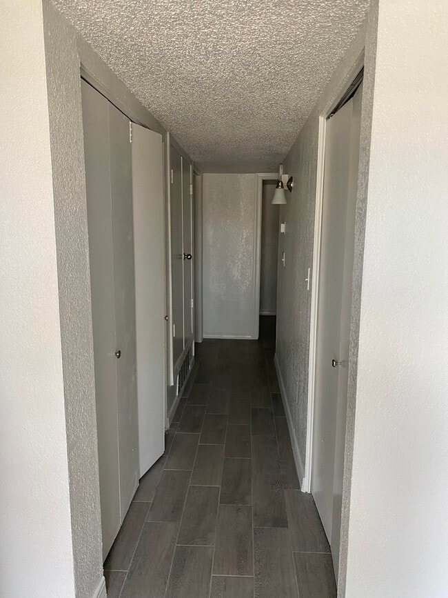 PASILLO - 2629 Red Sails Dr Unidad APARTMENT #A