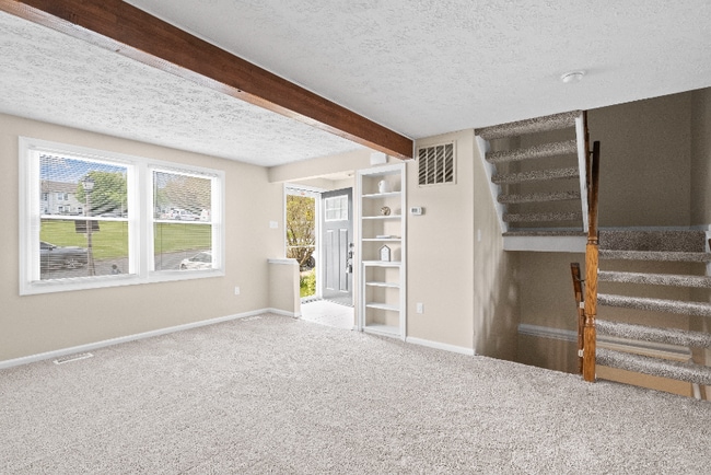 Photo - 131 Spruce Woods Ct