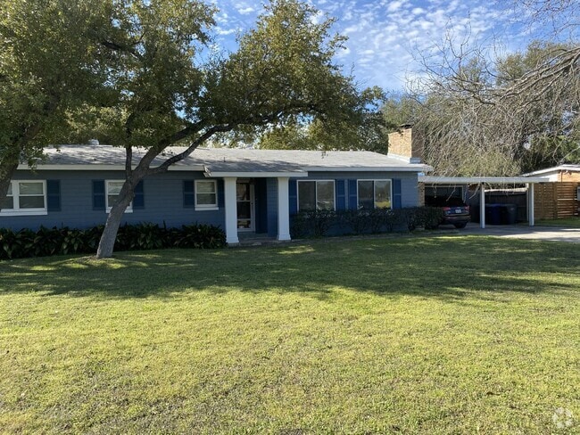 Building Photo - 256 Lorenz Rd Rental