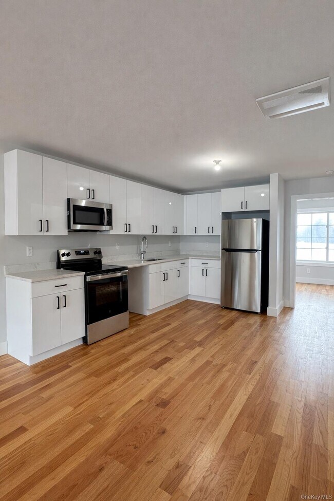 Photo - 1140 NY-52 Unit 5