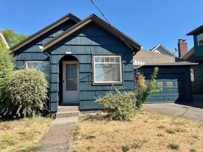 Building Photo - 1517 N Russet St