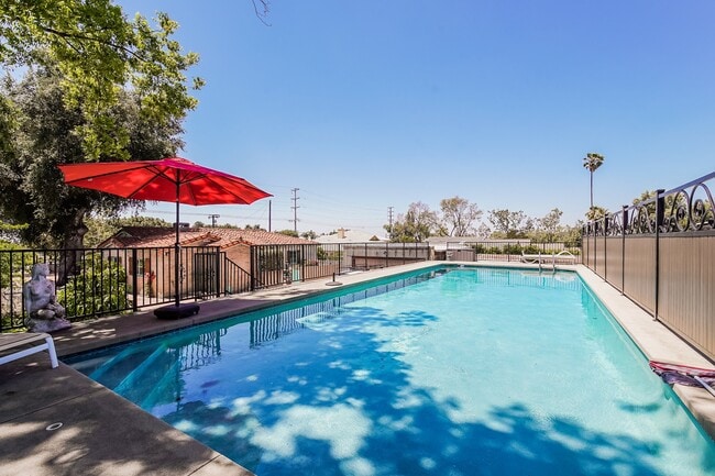 237 W Baseline Rd