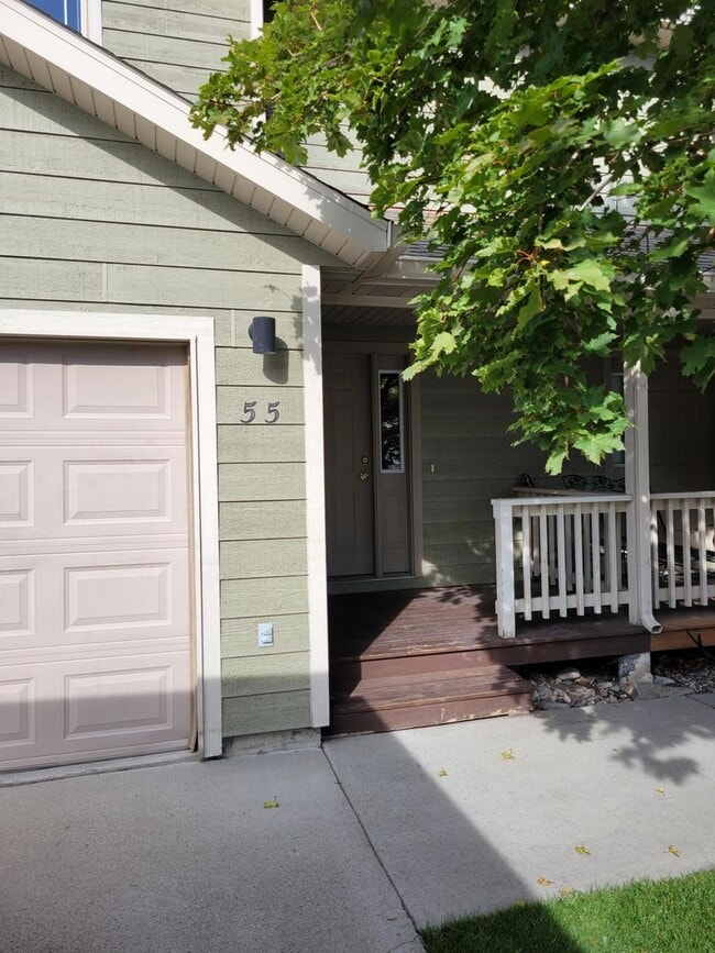 3 Bedroom, 2.5 Bathroom Townhouse; Short D... - 3 Bedroom, 2.5 Bathroom Townhouse; Short D...