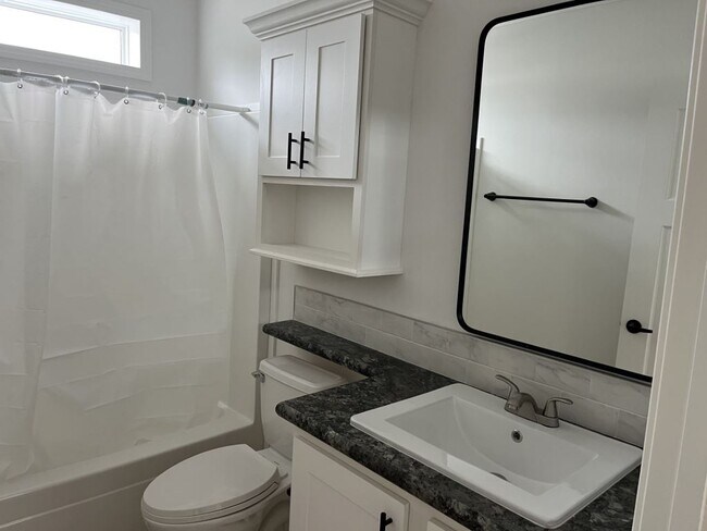 Photo - 4208 Long Lake Way