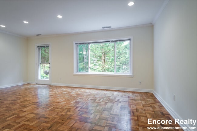 46 Gerry Rd