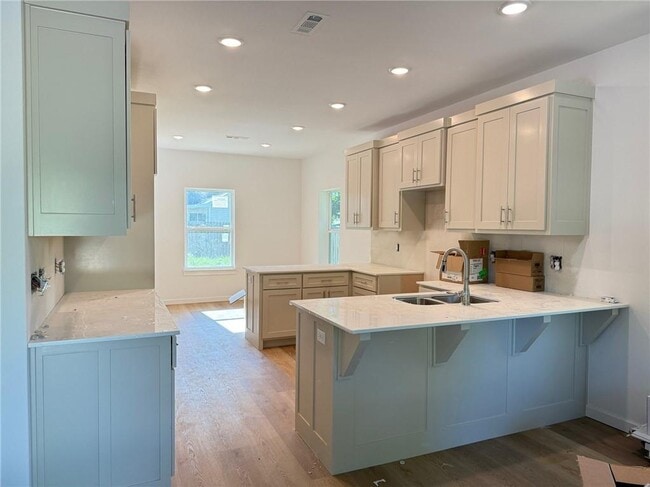 Photo - 832 Dockery Ln