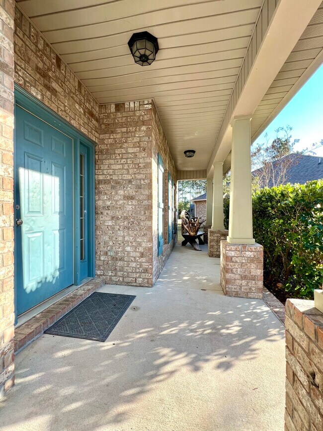 Photo - 68 Hemingway Ln