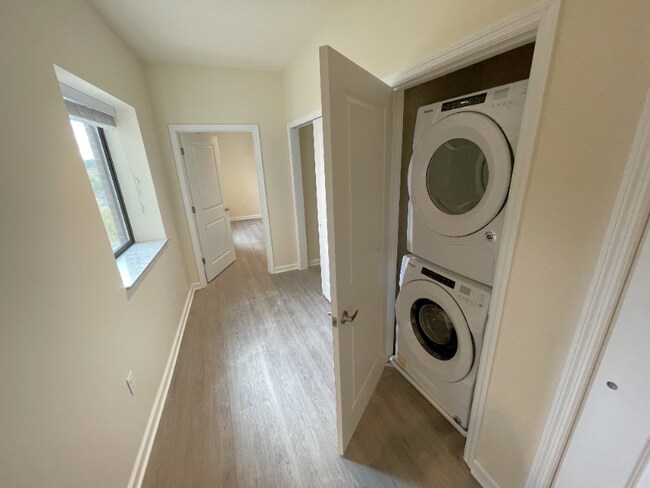Photo - 192 Erie Blvd Unit 408