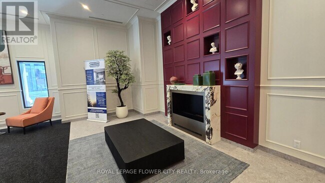 Photo - 180 Front St E Unité 501