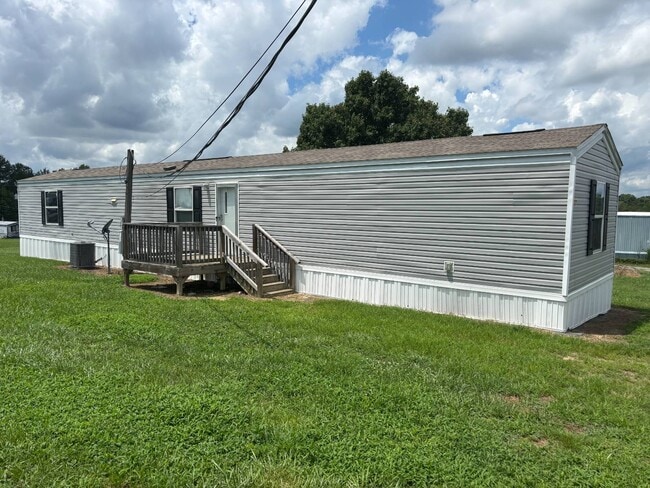 Building Photo - 105 Exeter Ln