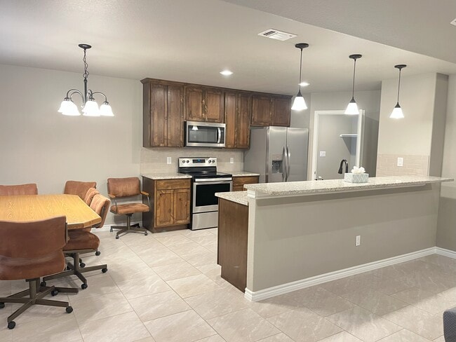 Photo - 905 Roadrunner Spur