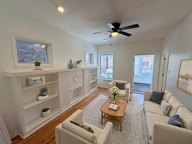 Photo - 7553 S Evans Ave