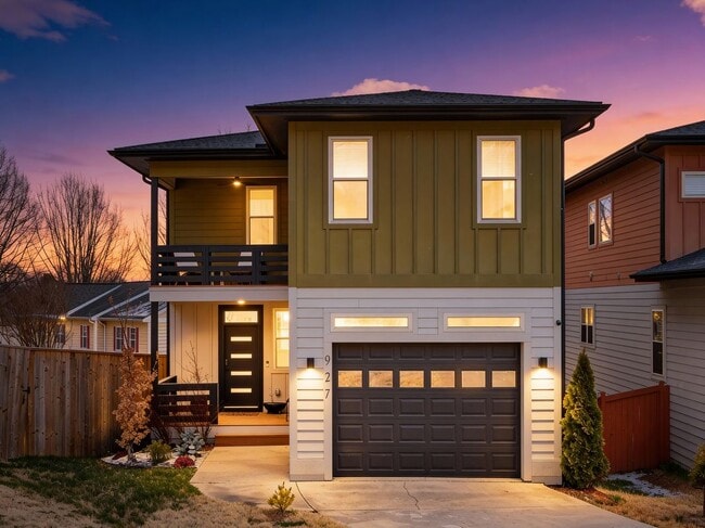 Building Photo - 927 Ramseur St