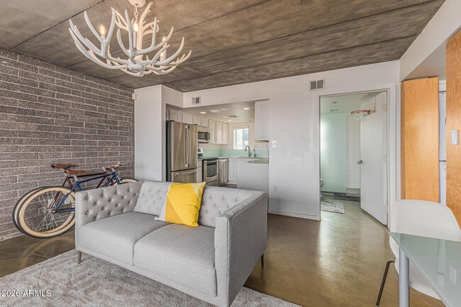 Building Photo - 7601 E 2nd St Unit 24