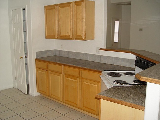 Photo - 34614 Lakeside Dr