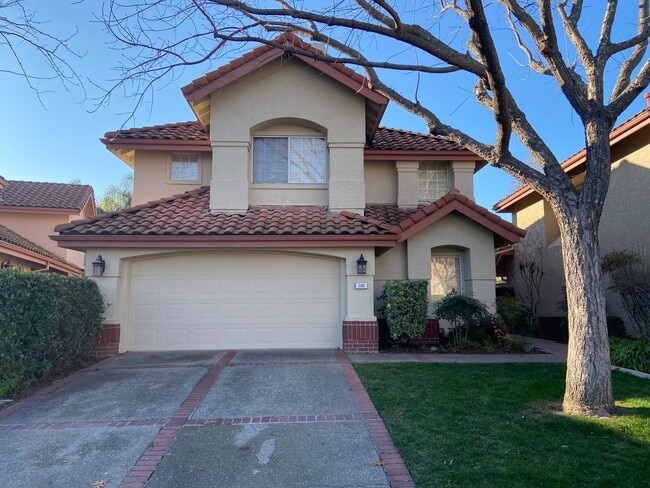 Building Photo - American River Canyon Folsom - 3 Bdrm, 3 B... Rental
