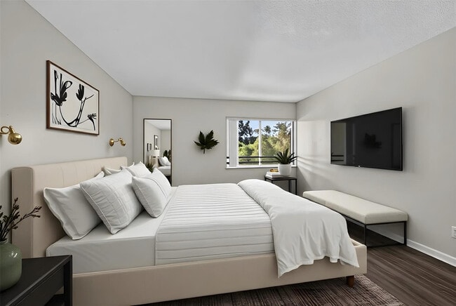 Photo - 711 N Pine Island Rd Unit 319