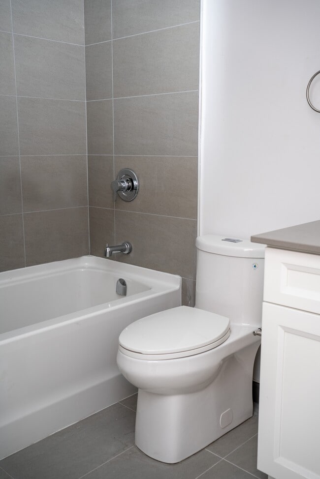 Photo - 841 Grenon Ave Unité 202