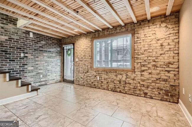 Photo - 109 Rondak Cir