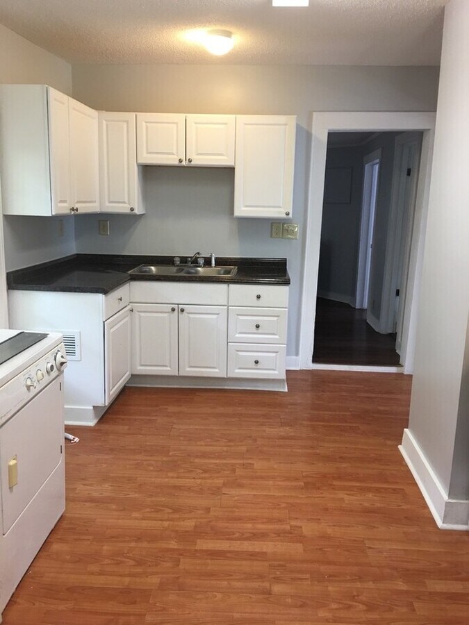 Photo - 1013 Lowry Ave