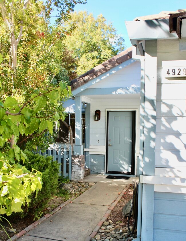 Photo - 4929 Chelsea Glen Ct