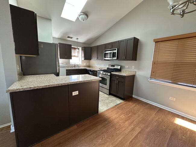 Photo - 2911 Bartlett Ct Unit 204