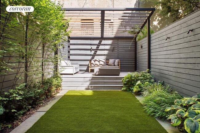 Photo - 165 W 126th St