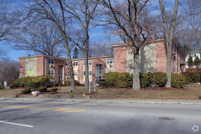 Photo - Diamond Hill Apartments