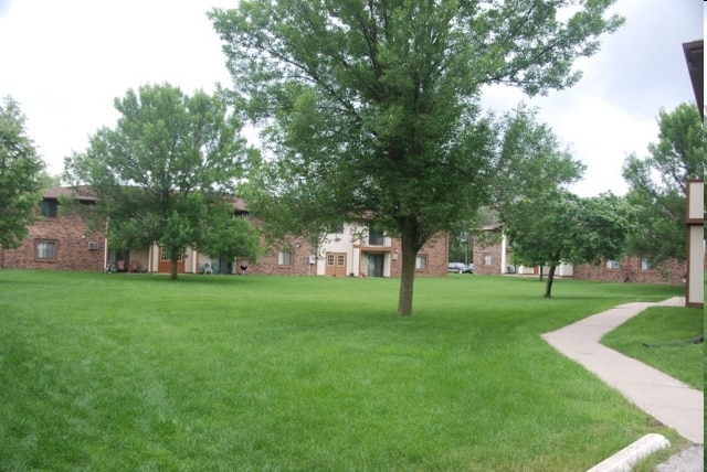 Moraine Court