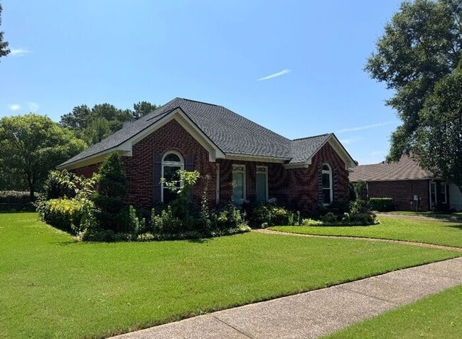 Photo - Beautiful home near Gate 7 of Redstone Arsenal