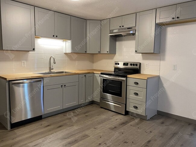 Photo - Centrally Located 2 BR - 1 BA Duplex