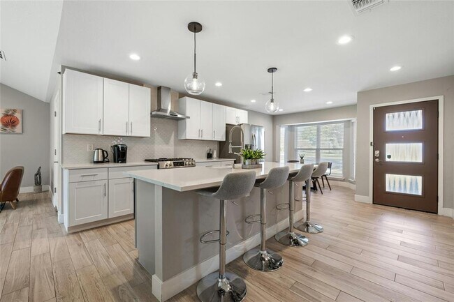 1505 Westbury Trail