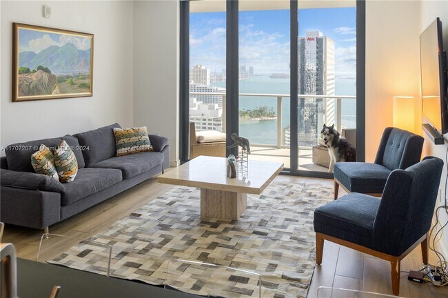 Photo - 1010 Brickell Ave