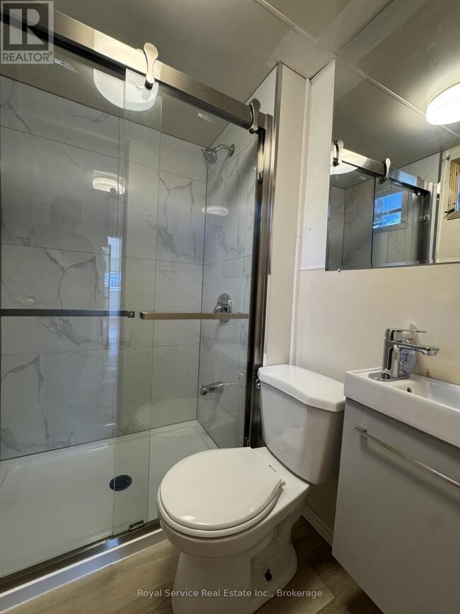 Photo - 1037 Arthur St