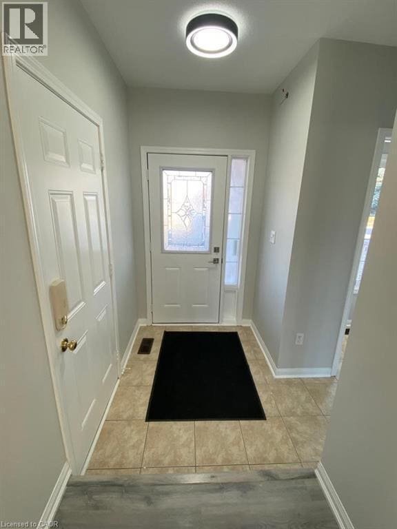 Photo - 28 Tawnie Crescent