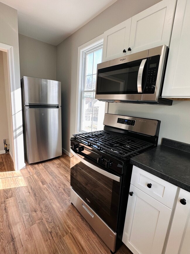 Photo - 19 Thompson St Unit C