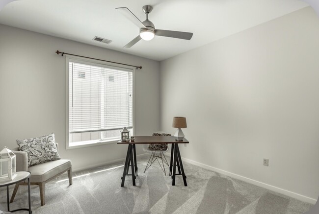 Photo - 817 Flynn St Unidad 206