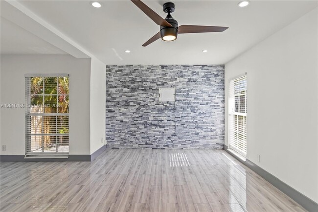 Photo - 7913 NW 72nd Ave