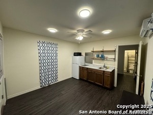 Photo - 242 W Harlan Ave