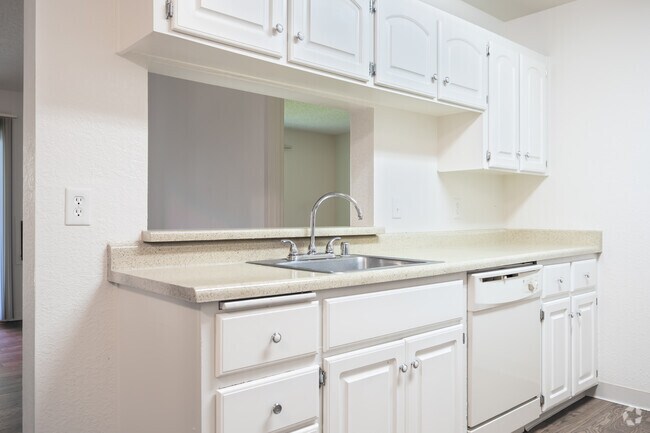 2BR, 2BA - London