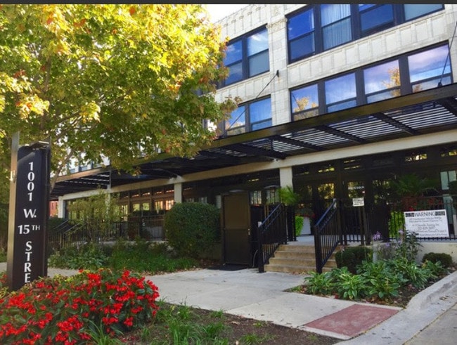 Photo - 1001 W 15th St Condo Unit
