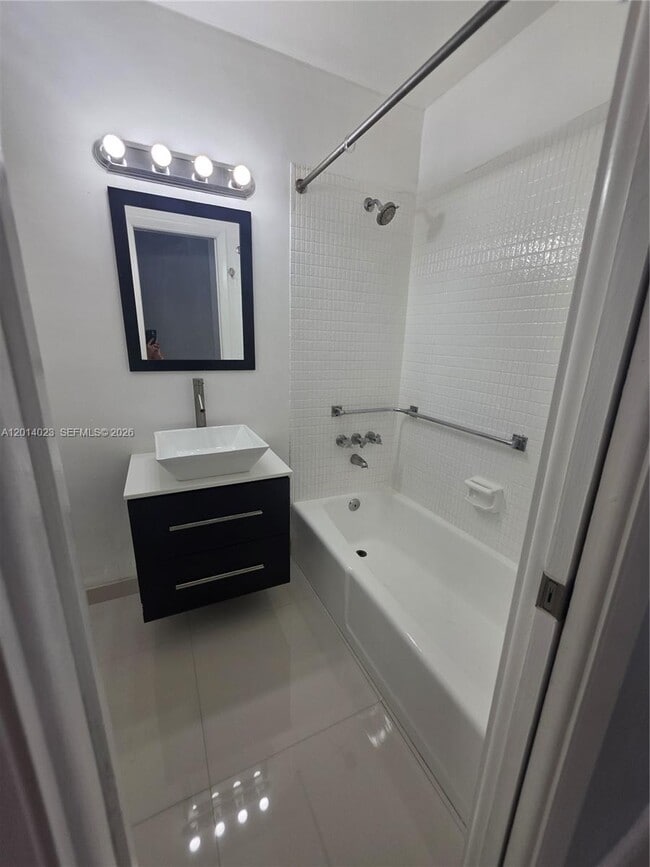 Photo - 19080 NE 3rd Ct Unit 314